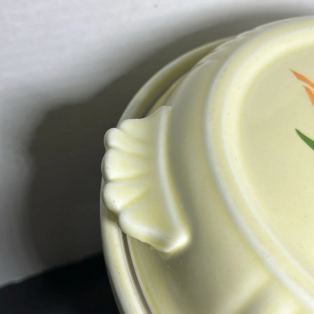 Vintage Hall’s Superior Quality Kitchenware Covered Casserole Piggly Wiggly